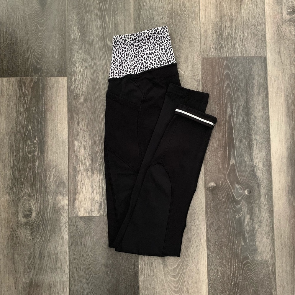 🍋 lululemon All The Right Places Pant; Size 2